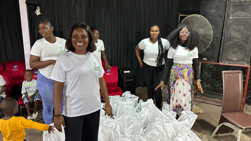 ayp-food-distribution-Da77ragZ